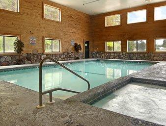 Zellar'S Village Inn Newberry Екстер'єр фото